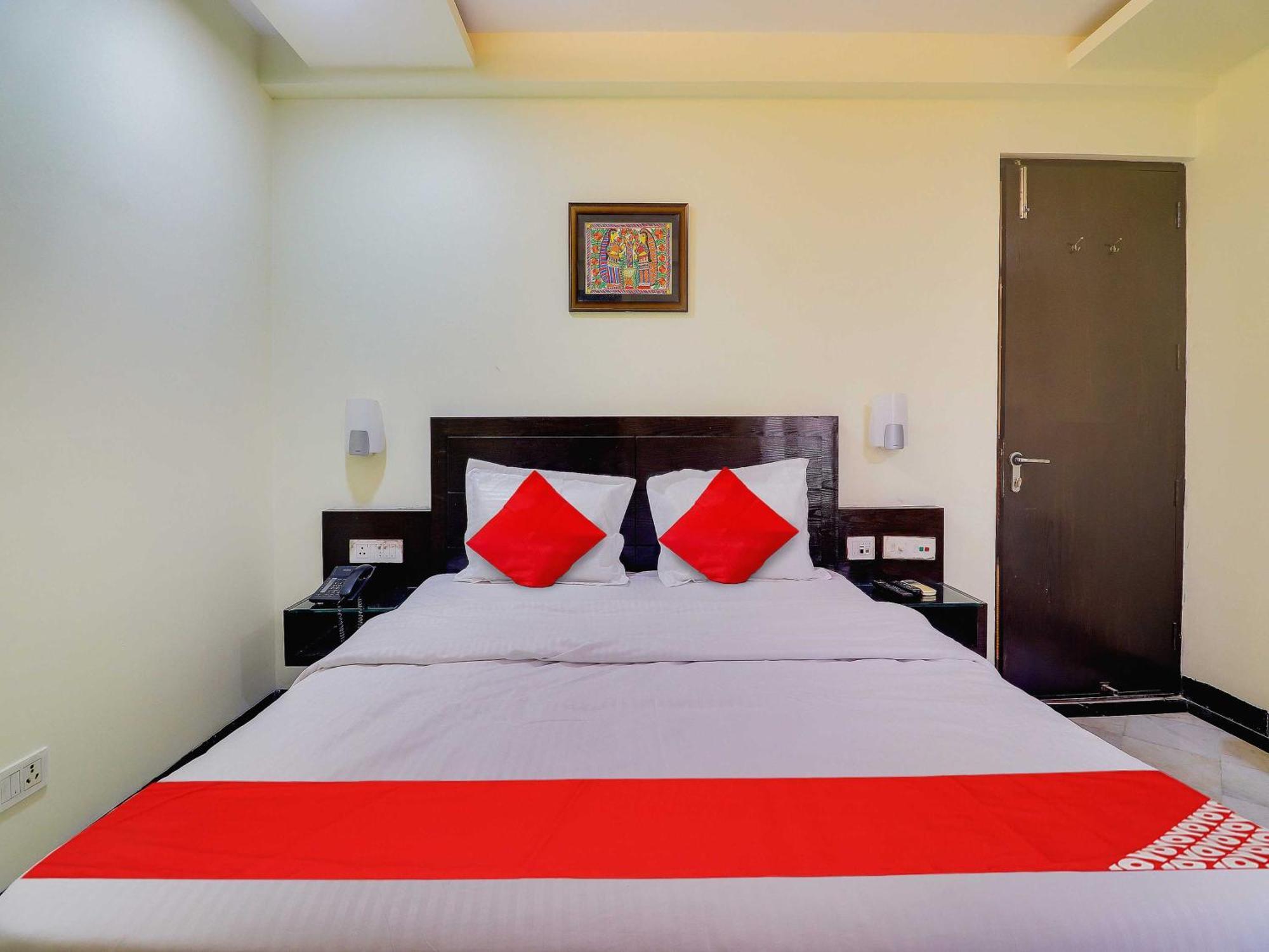 Oyo Flagship Hotel Rudra Palace Agra  Exterior foto