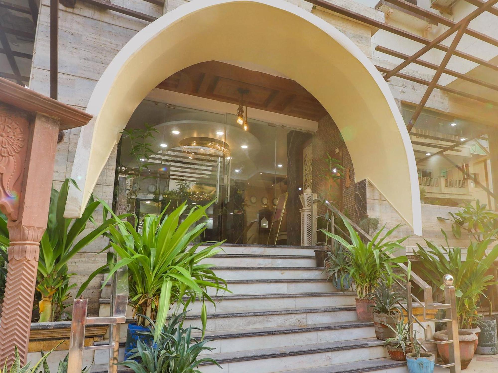 Oyo Flagship Hotel Rudra Palace Agra  Exterior foto