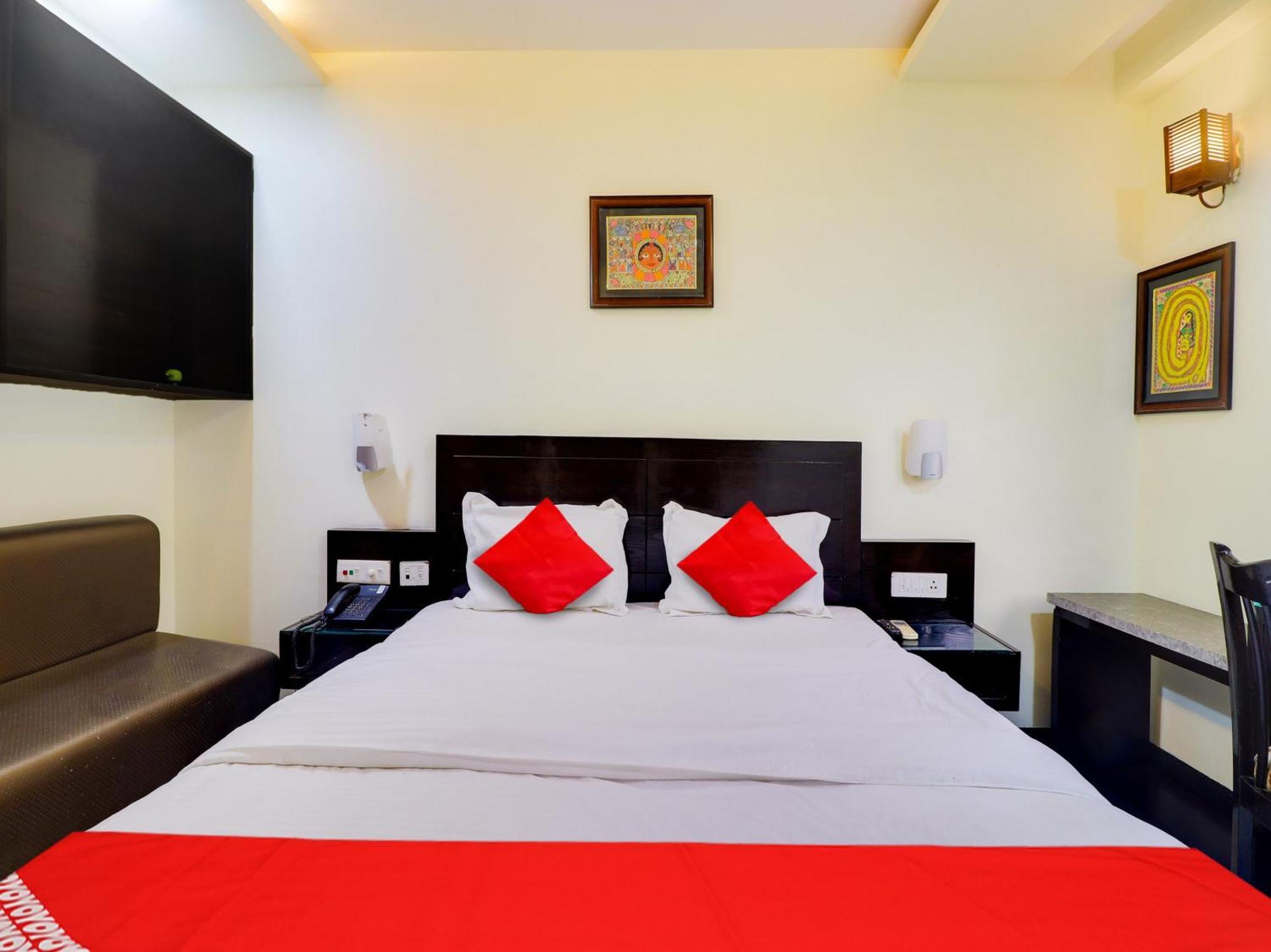 Oyo Flagship Hotel Rudra Palace Agra  Exterior foto