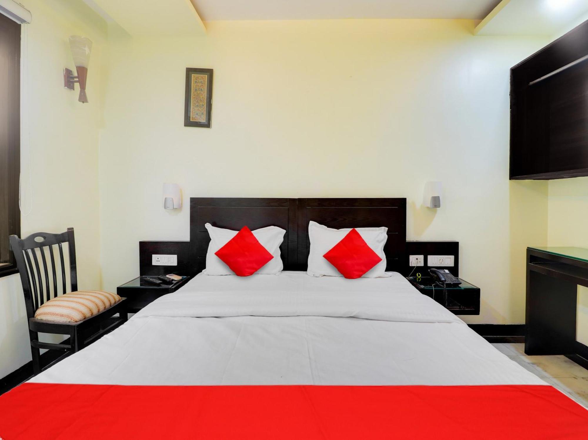 Oyo Flagship Hotel Rudra Palace Agra  Exterior foto